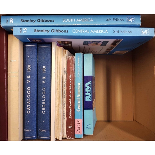204 - CENTRAL & SOUTH AMERICA: two boxes containing a variety of books and catalogues inc.Perou: Obliterat... 