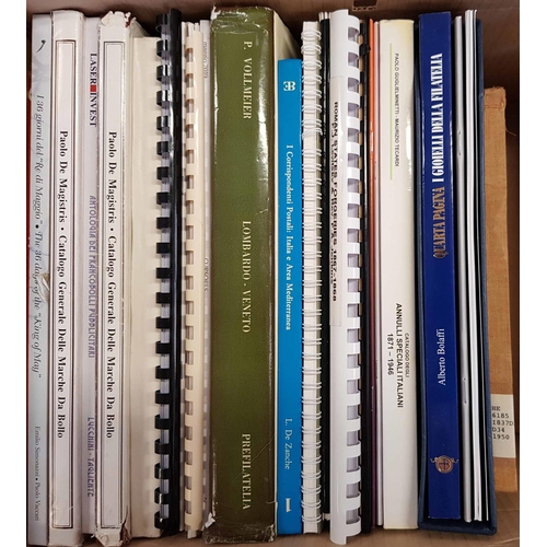 234 - ITALY: Two boxes containing a large number of publications. Noted Sicilia 1859 by Vaccari, La Posta ... 