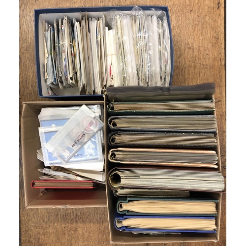 25 - ACCUMULATION OF GB & WORLDWIDE 'JUNIOR' TYPE ALBUMS in 3 boxes, plus several cover albums with the 1... 