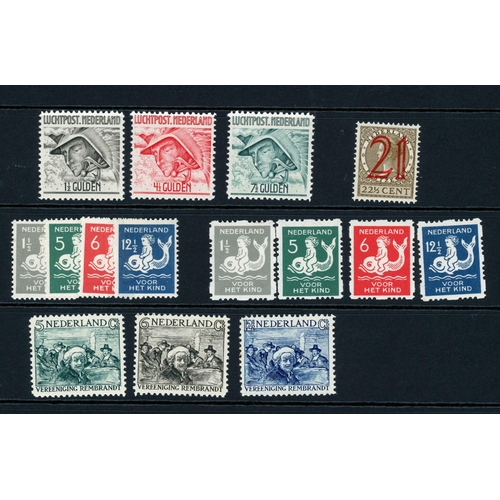 916 - 1920s MAINLY UNMOUNTED MINT RANGES INC. CHILD WELFARE PERF. VARS.: Group of c.1923-30 complete sets ... 