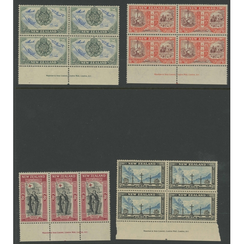 27 - AUSTRALIA & NEW ZEALAND SELECTION: Small range of Australia KGV/early QEII mostly mint issues plus N... 