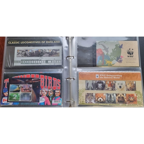 177 - 2010-2017 PRESENTATION PACK AND PRESTIGE BOOKLET RANGE: Carton with 3 albums holding a virtually com... 