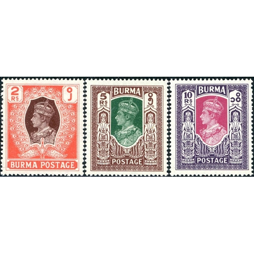 6 - MOSTLY MINT COMMONWEALTH - Two stockbooks containing a selection of mostly mint and some CTO sets; 1... 