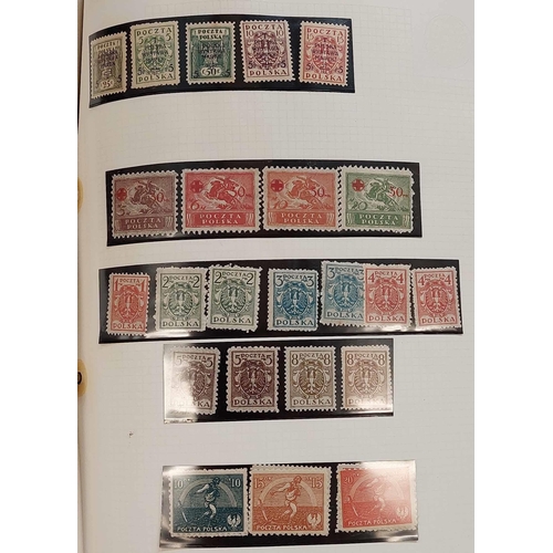 648 - 1916-1980s MINT COLLECTION: Large binder with the predominantly mint (much unmounted) collection of ... 