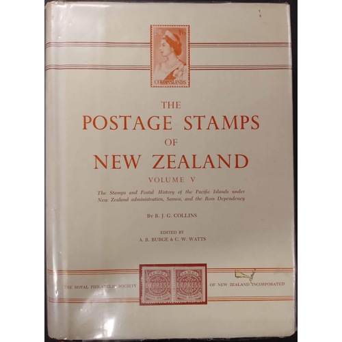 642 - THE POSTAGE STAMPS OF NEW ZEALAND vol. 5: The Pacific Islands & Samoa by Collins. Hardbound in quart... 