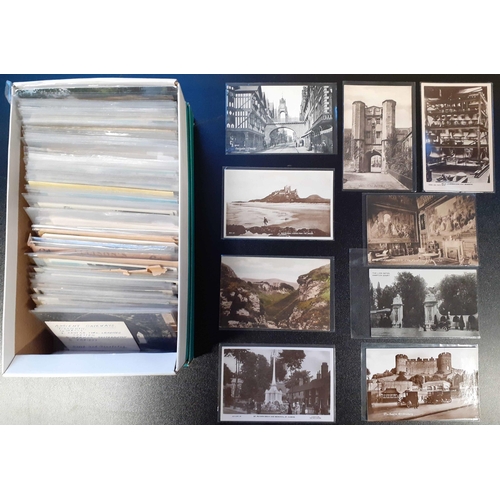 378 - ENGLISH HISTORIC BUILDINGS: Many real photo, mostly 1920s-1950s cards showing ancient town gateways ... 