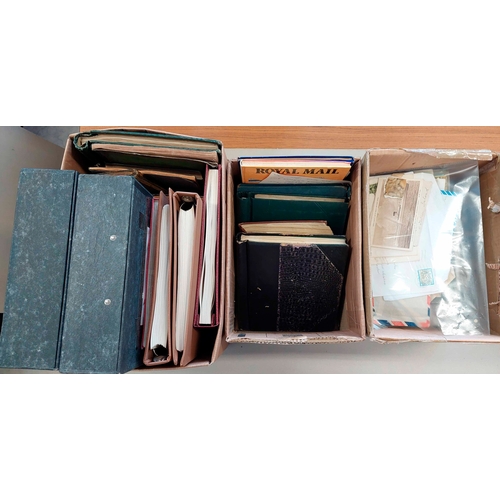 1205 - WORLDWIDE MIXTURE: Three cartons containing 16 stock books of varying sizes; two box files; and loos... 