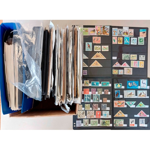 1213 - COMMONWEALTH & FOREIGN ACCUMULATION: Carton housing a large qty of stock sheets & cards, album leave... 