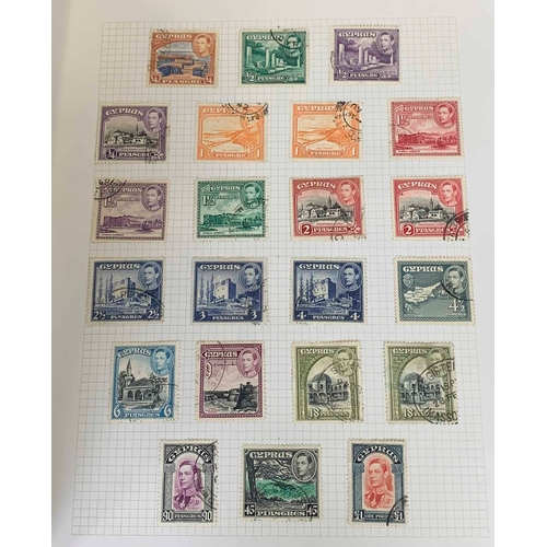 1214 - COMMONWEALTH COLLECTION WITH USEFUL AUSTRALIA: Accumulation of old albums and a few stock cards cont... 