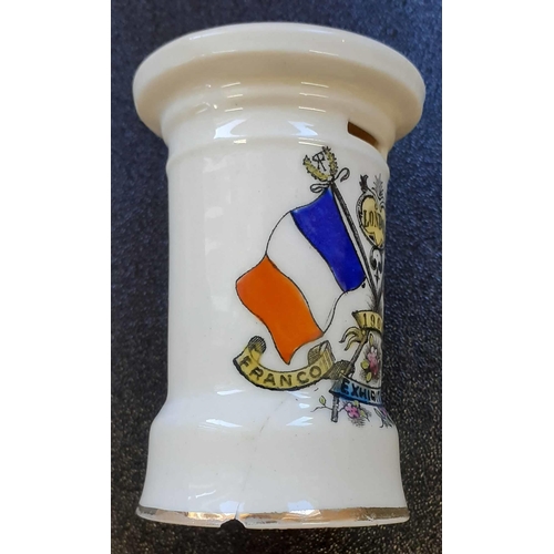 439 - COMMEMORATIVE CRESTED CHINA PILLAR BOX MODELS - EVENTS & WWI: An attractive and unusual collection c... 