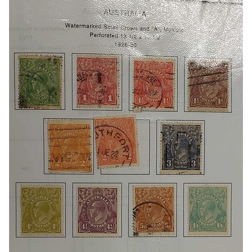 640 - MINT & USED COLLECTION ON PRINTED PAGES: Binder with a mixed mint & used (mostly) collection c.1913-... 