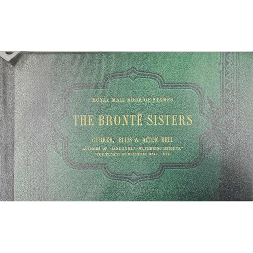 1020 - 1980-2010 PRESTIGE BOOKLETS: Small binder with mint prestige booklets (very slight adhesion to pocke... 