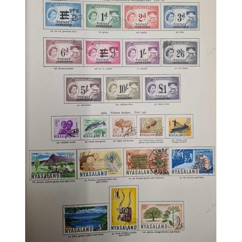 830 - QEII COLLECTION TO 1970: A good to v. fine used 1952-70 A-Z collection in five illustrated New Age a... 