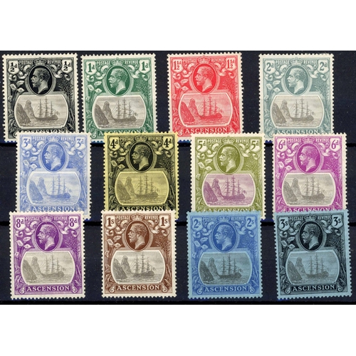 279 - KGV 1924-33 DEFINITIVES MINT: Complete set of 12 values to 3/- grey-black & black/blue. Lightly moun... 