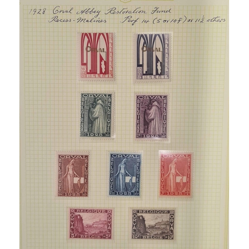 313 - MINT & USED COLLECTION 1925-84: A carton containing a neatly written-up collection in two springback... 