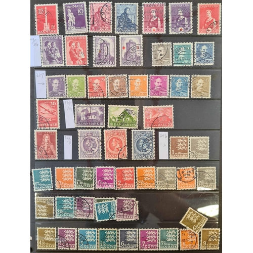 377 - GENERAL EARLY TO MODERN COLLECTION in a binder, with good coverage of 1851 to 1870 period used in ve... 