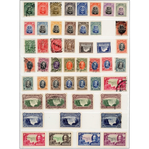 608 - 1924-47 MINT & USED COLLECTION on hingeless leaves inc. 1924 set mint (½d used)1931 1½d to 5/- mint ... 