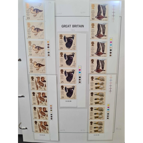 1241 - 1996-2000 SPECIAL ISSUES IN CYLINDER/TRAFFIC LIGHT BLOCKS: Binder with collection of unmounted mint ... 