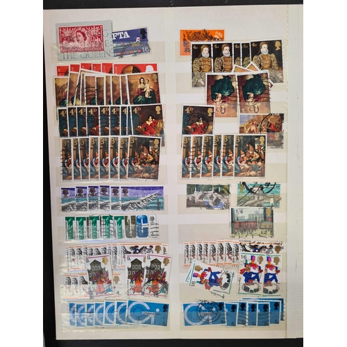 727 - QV-QEII MAINLY MINT & USED COLLECTION/ACCUMULATION IN CARTON: Five albums holding a broad range of m... 