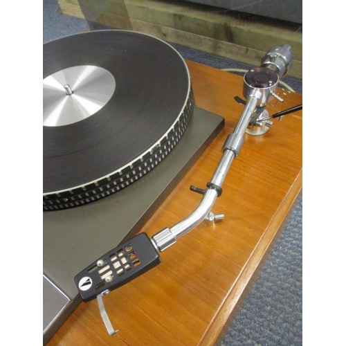 72 - A Garrard 401 turntable in working order