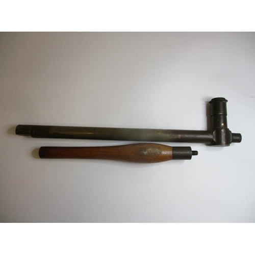 300 - A WW1 R & J Beck Ltd Officers periscope MK1X with a detachable handle 23 1/2