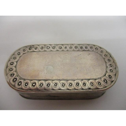 69 - A George III silver snuff box by Thomas Willmore, Birmingham 1795 with rounded ends, leaf and guillo... 