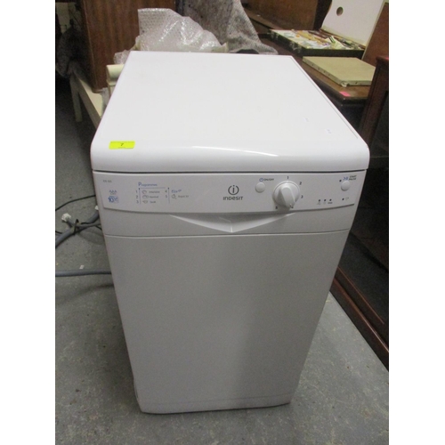 477 - An Indesit dishwasher, 33 1/2