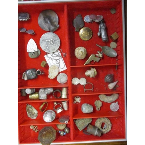 264 - Collectables and metal detectorists finds to include a Sekonda watch, pince-nez, thimbles, coins com... 