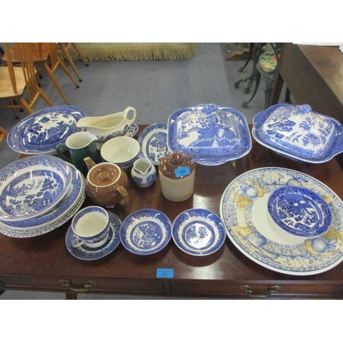 194 - Blue and white china to include Doulton Willow, together with other ceramics