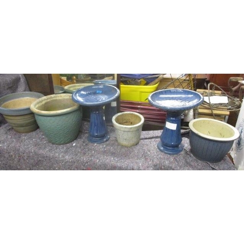 266 - Glazed garden pots and a pair of blue glazed bird baths