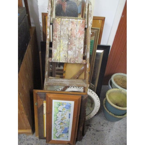 294 - A mixed lot to include mirrors, pictures and a step ladder