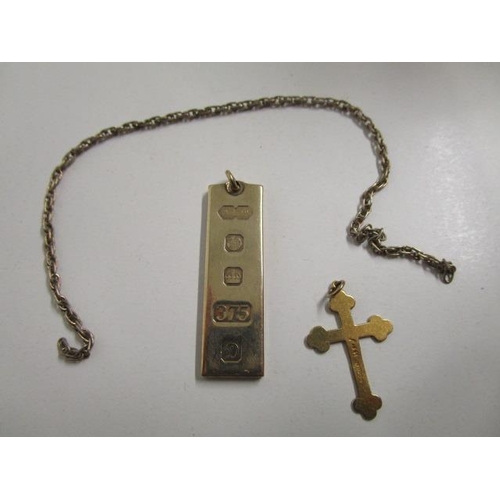 310 - A 9ct gold ingot Sheffield 1978, weight 15g, and a yellow metal chain A/F, weight 2.5g, and a 9ct ye... 