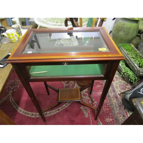 397 - An Edwardian inlaid mahogany table vitrine, with bevelled glass panels to the top and sides, green b... 