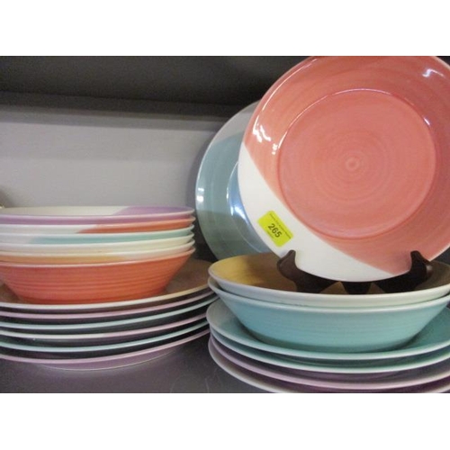 325 - Royal Doulton china bowls and plates