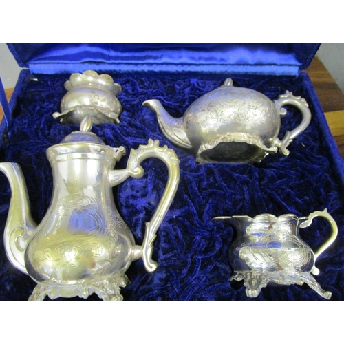 72 - A quantity of silver plate to include a galleried tray and a boxed four pieced teaset