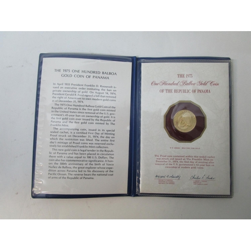 178 - A 1975 one hundred dollar Balbou gold coin of The Republic of Panama 900/1000 fine gold, 'First day ... 