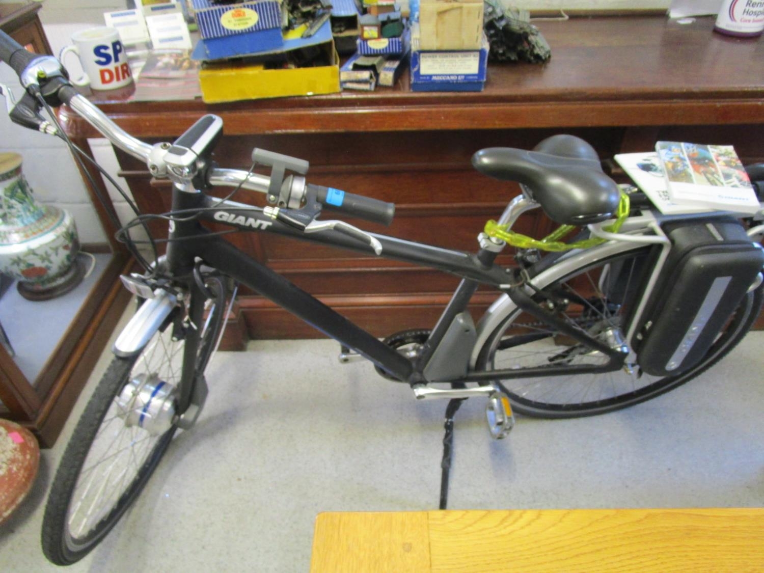 Giant twist cheap hybrid electric bike