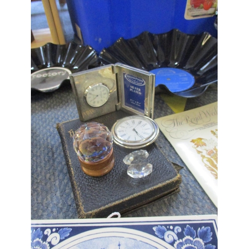 225 - Mixed electricals, a modern table top bookstand, two Roberts radios and other items
Location: RWF