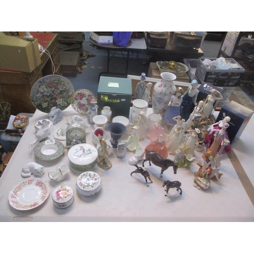162 - A mixed lot to include Beswick Horses, a Coalport figure of a Lady, Wedgewood Humming Bird models, L... 