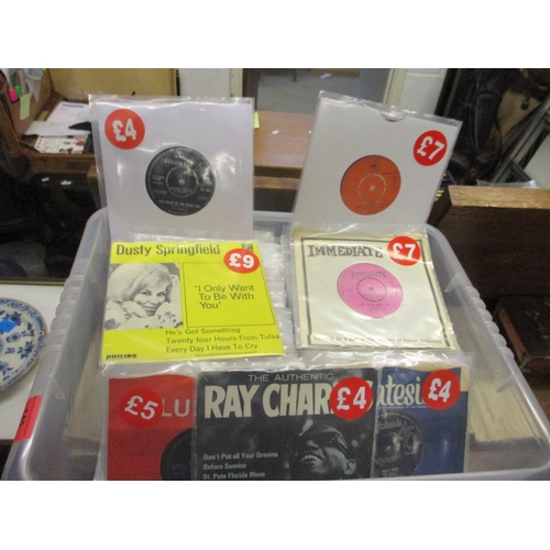 145 - A quantity of approximately 150 1960s singles records to include Ray Charles, Fleetwood Mac, Dusty S... 