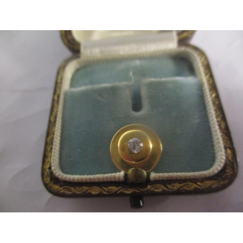 229 - A mixed lot to include a cased stud set, a 15ct gold stud 1.5g, an Oriental charm and others