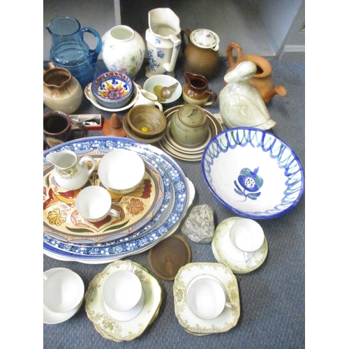 365 - A mixed lot to include a Tremar pot and cover, Denby, Aynsley and other items