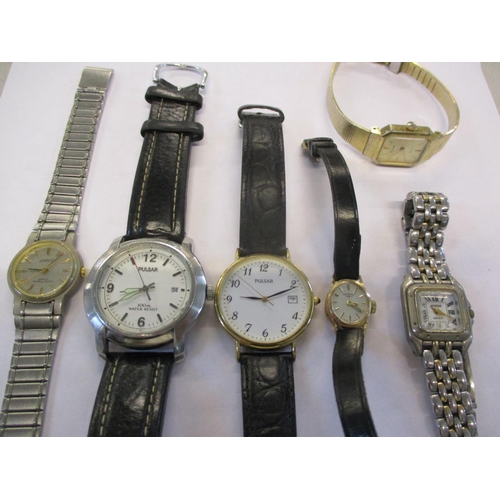 368 - A 9ct cased ladies Rotary wristwatch and five others