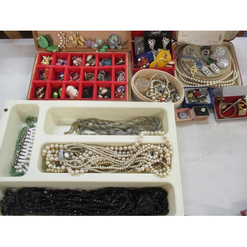 65 - Mixed vintage costume jewellery to include beaded necklaces, earrings, shoe clips and cufflinks