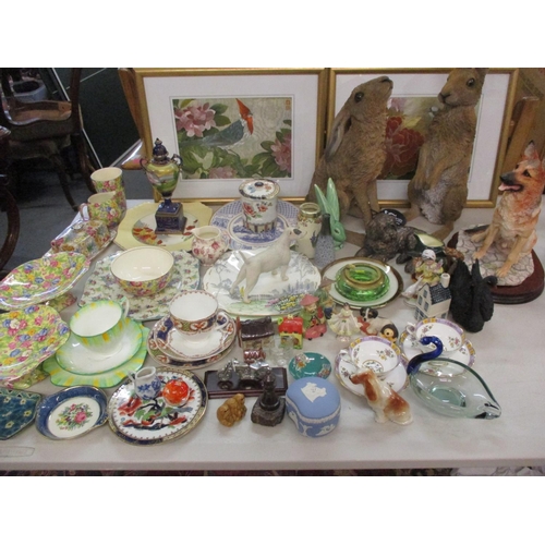 84 - Mixed Royal Winton to include Sweet Pea pedestal bon bon dishes, a Marguerite butter dish and cover ... 