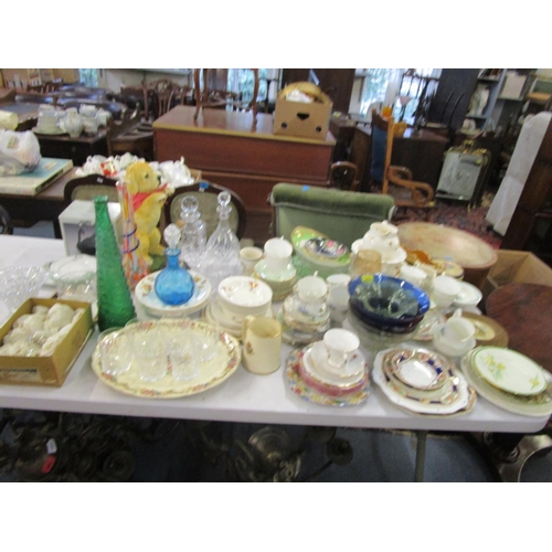 92 - A mixed lot of ceramics and glass to include a Melba china part tea set