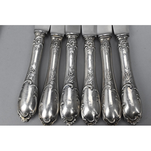 10 - A 20th century Italian silver cutlery set comprising six of each : dinner forks, dinner knives, tabl... 