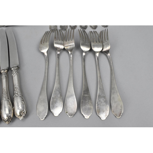 10 - A 20th century Italian silver cutlery set comprising six of each : dinner forks, dinner knives, tabl... 