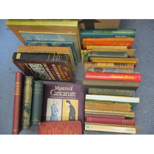 212 - Mid to late 20th century books to include 1950's Penguin Classics and 1960's Pan books together with... 