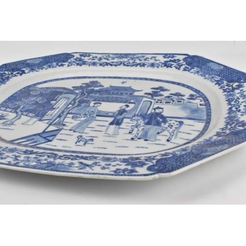 5 - A Chinese export blue and white porcelain meat dish, Qianlong period, of octagonal form with central... 